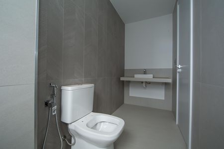Apartamento à venda com 208m², 4 quartos e 3 vagas Apartamento à venda com 208m², 4 quartos e 3 vagasBANHEIRO3