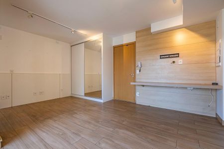 Studio à venda com 31m², 1 quarto e 1 vaga Studio à venda com 31m², 1 quarto e 1 vagaStudio