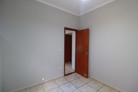Casa para alugar com 150m², 2 quartos e 2 vagasQuarto 1