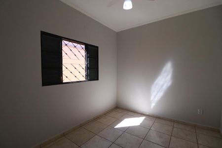 Casa para alugar com 150m², 2 quartos e 2 vagasQuarto 2
