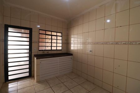 Cozinha  de apartamento para alugar com 2 quartos, 150m² em Parque dos Pinos, Ribeirão Preto