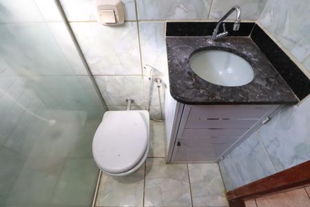 Casa para alugar com 150m², 2 quartos e 2 vagasBanheiro 