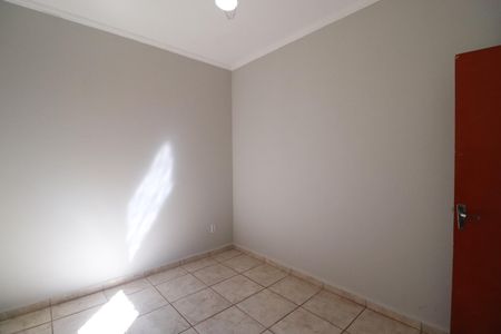 Casa para alugar com 150m², 2 quartos e 2 vagasQuarto 2