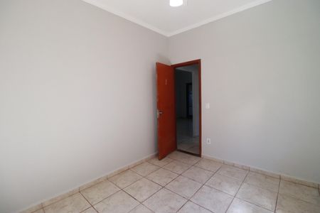 Casa para alugar com 150m², 2 quartos e 2 vagasQuarto 2