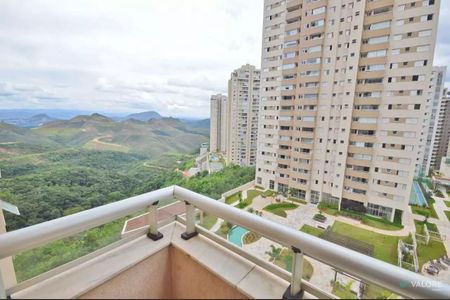 Apartamento à venda com 68m², 2 quartos e 2 vagasVaranda da sala