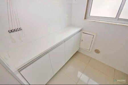 Apartamento à venda com 68m², 2 quartos e 2 vagasÁrea de Serviço