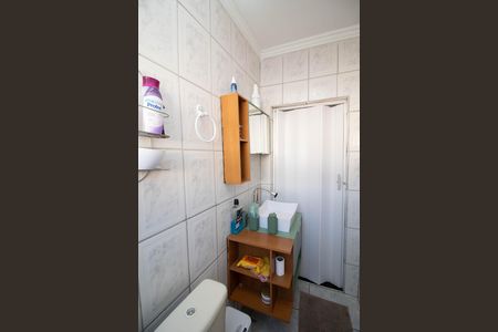 Casa para alugar com 100m², 2 quartos e 1 vaga Casa para alugar com 100m², 2 quartos e 1 vagaBanheiro 1