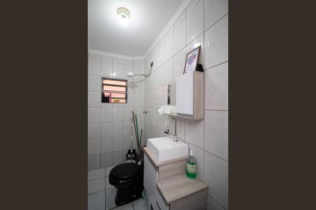 Banheiro 2 de casa para alugar com 2 quartos, 100m² em Vila Barros, Guarulhos