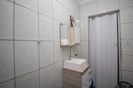 Casa para alugar com 100m², 2 quartos e 1 vaga Casa para alugar com 100m², 2 quartos e 1 vagaBanheiro 2
