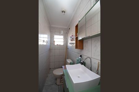 Casa para alugar com 100m², 2 quartos e 1 vaga Casa para alugar com 100m², 2 quartos e 1 vagaBanheiro 1