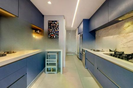 Apartamento à venda com 165m², 3 quartos e 2 vagas