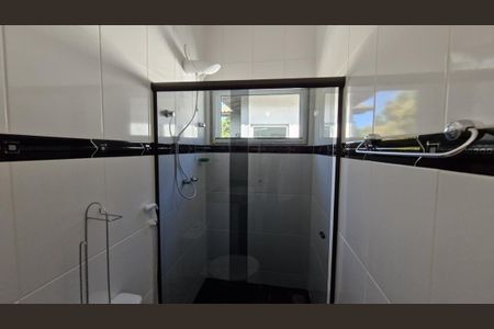 Casa de condomínio para alugar com 130m², 3 quartos e 1 vaga Casa de condomínio para alugar com 130m², 3 quartos e 1 vagaBanheiro social