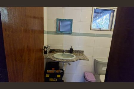Banheiro de casa de condomínio para alugar com 3 quartos, 130m² em Palmeiras, Cabo Frio