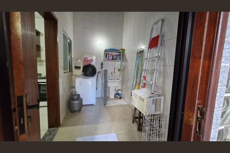 Casa de condomínio para alugar com 130m², 3 quartos e 1 vaga Casa de condomínio para alugar com 130m², 3 quartos e 1 vagaÁrea de serviço
