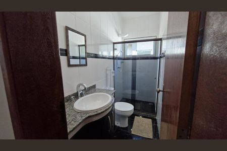 Casa de condomínio para alugar com 130m², 3 quartos e 1 vaga Casa de condomínio para alugar com 130m², 3 quartos e 1 vagaBanheiro social