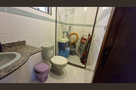 Casa de condomínio para alugar com 130m², 3 quartos e 1 vaga Casa de condomínio para alugar com 130m², 3 quartos e 1 vagaBanheiro de serviço