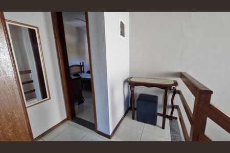 Casa de condomínio para alugar com 130m², 3 quartos e 1 vaga Casa de condomínio para alugar com 130m², 3 quartos e 1 vagaCorredor