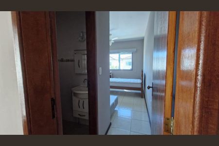 Casa de condomínio para alugar com 130m², 3 quartos e 1 vaga Casa de condomínio para alugar com 130m², 3 quartos e 1 vagaSuíte