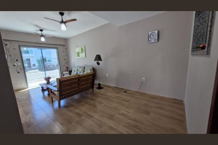Casa de Condomínio para alugar com 3 quartos, 130m² em Palmeiras, Cabo Frio