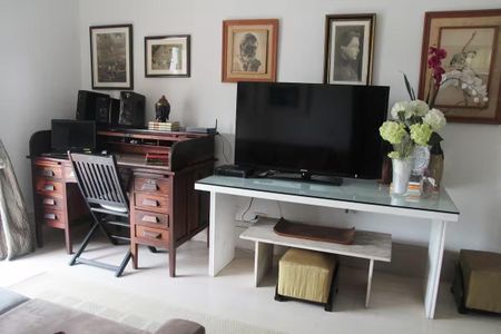 Sala de apartamento à venda com 2 quartos, 70m² em Vila Olímpia, São Paulo