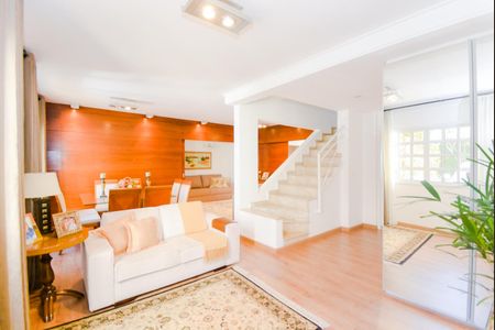 Casa de Condomínio à venda com 4 quartos, 400m² em Ponte Grande, Guarulhos