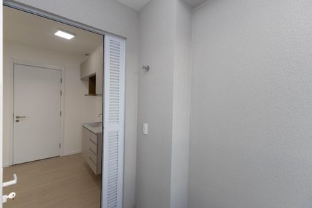 Área de Serviço de apartamento para alugar com 2 quartos, 28m² em Vila Nilo, São Paulo