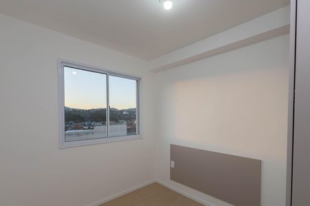 Quarto 1 de apartamento para alugar com 2 quartos, 28m² em Vila Nilo, São Paulo