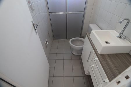 Banheiro da Suíte de apartamento para alugar com 1 quarto, 45m² em Vila Cachoeirinha, Cachoeirinha