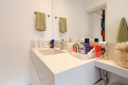 Apartamento à venda com 157m², 3 quartos e 3 vagasBanheiro