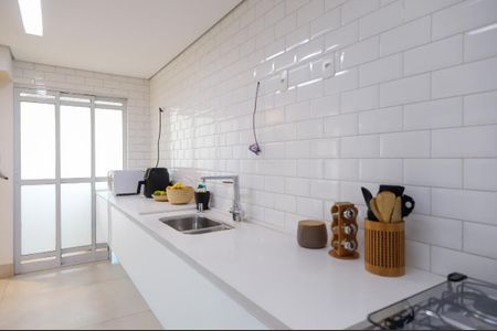 Cozinha de apartamento à venda com 3 quartos, 157m² em Vila Anastácio, São Paulo