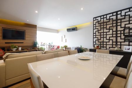 Apartamento à venda com 157m², 3 quartos e 3 vagasSala