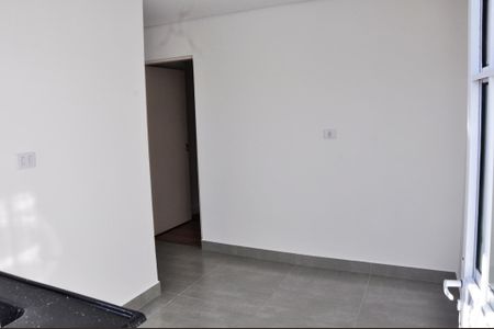 Apartamento à venda com 25m², 1 quarto e sem vaga Apartamento à venda com 25m², 1 quarto e sem vagaDetalhe - Sala e Cozinha