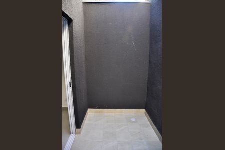 Apartamento para alugar com 25m², 1 quarto e sem vaga Apartamento para alugar com 25m², 1 quarto e sem vagaDetalhe - Varanda e Área de Serviço