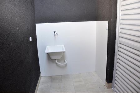Detalhe - Varanda e Área de Serviço de apartamento à venda com 1 quarto, 25m² em Vila Zat, São Paulo