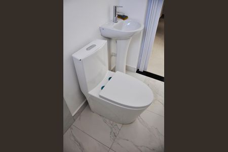 Detalhe - Banheiro Social de apartamento à venda com 1 quarto, 25m² em Vila Zat, São Paulo