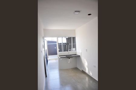 Apartamento para alugar com 37m², 1 quarto e sem vaga Apartamento para alugar com 37m², 1 quarto e sem vagaDetalhe - Sala e Cozinha