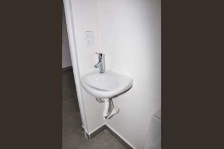 Detalhe - Banheiro Social de apartamento à venda com 1 quarto, 37m² em Vila Zat, São Paulo