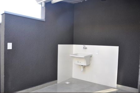 Apartamento para alugar com 37m², 1 quarto e sem vaga Apartamento para alugar com 37m², 1 quarto e sem vagaDetalhe - Quintal e Área de Serviço