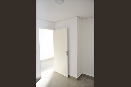 Apartamento para alugar com 27m², 1 quarto e sem vagaDetalhe - Quarto e Varanda