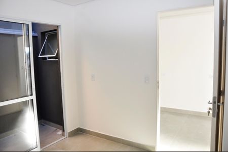 Apartamento para alugar com 27m², 1 quarto e sem vagaDetalhe - Quarto e Varanda
