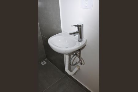 Detalhe - Banheiro Social de apartamento à venda com 1 quarto, 27m² em Vila Zat, São Paulo