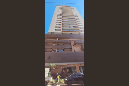 Apartamento para alugar com 59m², 2 quartos e 1 vaga Apartamento para alugar com 59m², 2 quartos e 1 vagaFachada