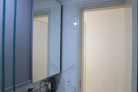 Apartamento à venda com 71m², 3 quartos e 2 vagasBanheiro social 