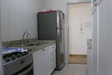 Apartamento à venda com 71m², 3 quartos e 2 vagasCozinha 