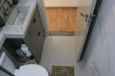 Apartamento à venda com 71m², 3 quartos e 2 vagasBanheiro social 