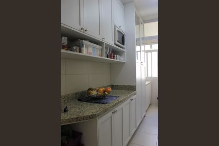 Apartamento à venda com 71m², 3 quartos e 2 vagasCozinha 