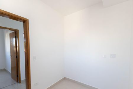 Quarto 2 de apartamento para alugar com 2 quartos, 42m² em Vila Germinal, São Paulo