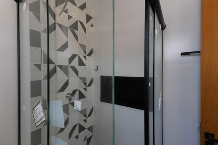 Banheiro  de apartamento para alugar com 2 quartos, 42m² em Vila Germinal, São Paulo