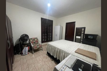 Quarto de casa à venda com 5 quartos, 109m² em Grajaú, São Paulo