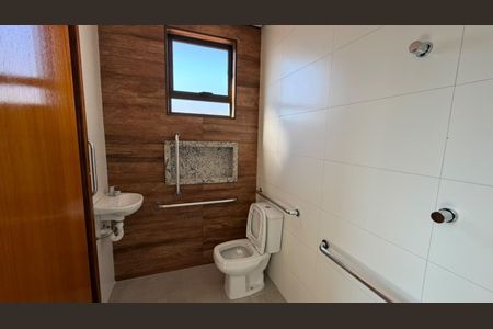 Apartamento à venda com 71m², 3 quartos e 2 vagasBanheiro 